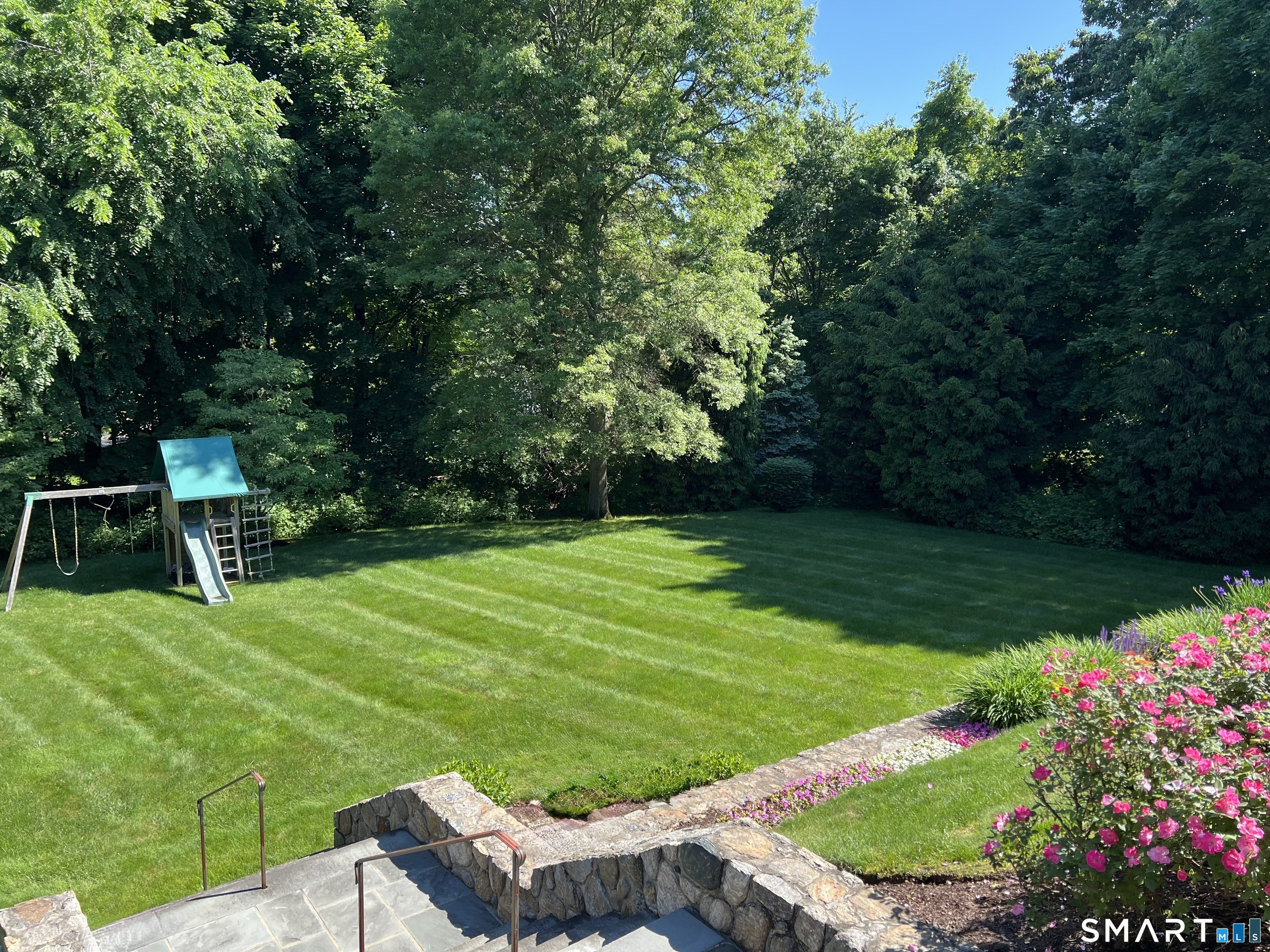 127 Fields Rock Road Fairfield, CT 06890 - Photo 39 of 40 a view of yard with seating area