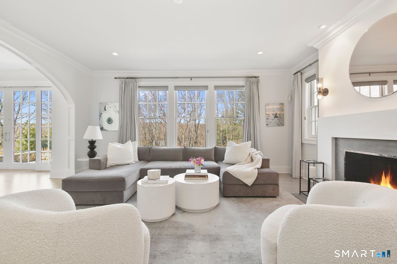 127 Fields Rock Road Fairfield, CT 06890 - Photo 9 of 45