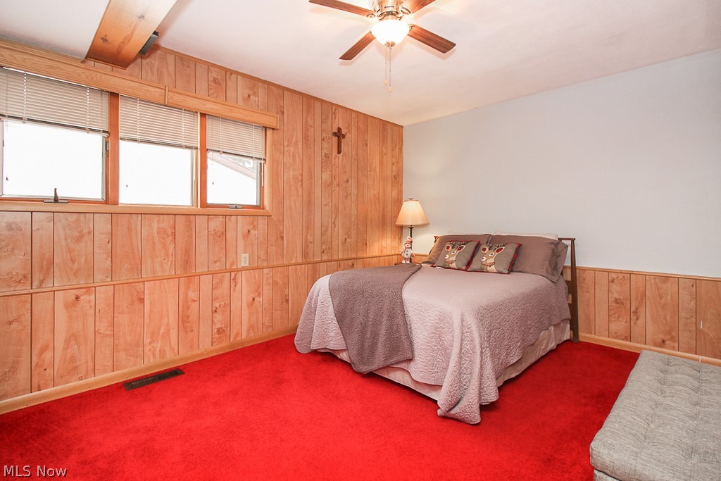 3025 State Road Medina, OH 44256 - Photo 21 of 34 Large bedroom