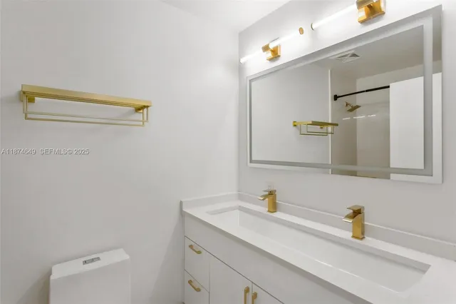 $699,000 | 60 Southwest 13th Street, Unit 4413, Miami, FL 33130