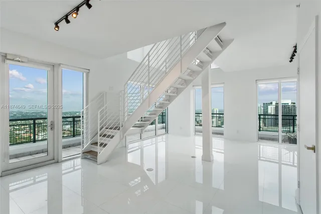 $699,000 | 60 Southwest 13th Street, Unit 4413, Miami, FL 33130