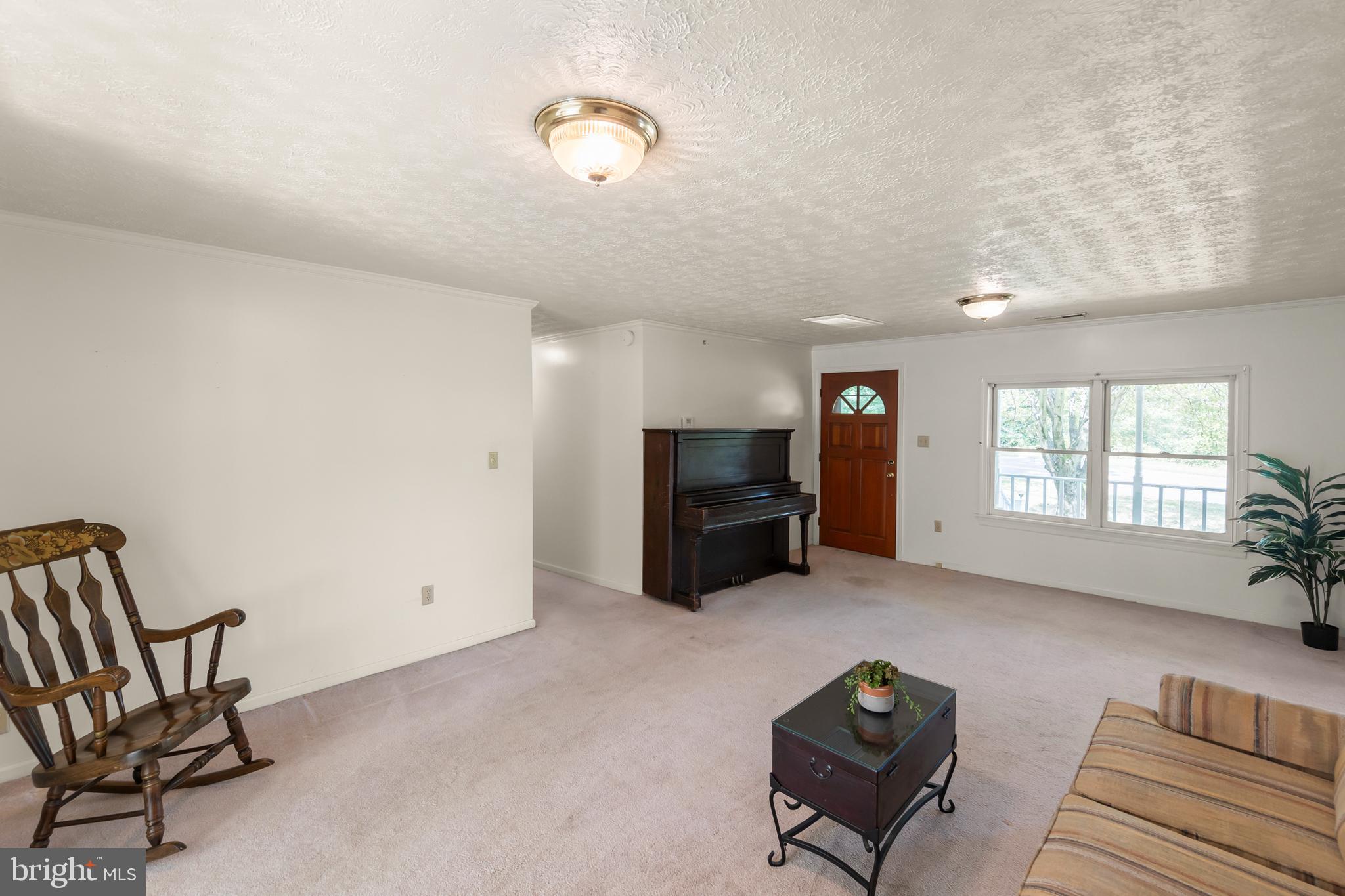 820 Cedar Grove Road Winchester, VA 22603 - Photo 6 of 41 Gallery Image 6