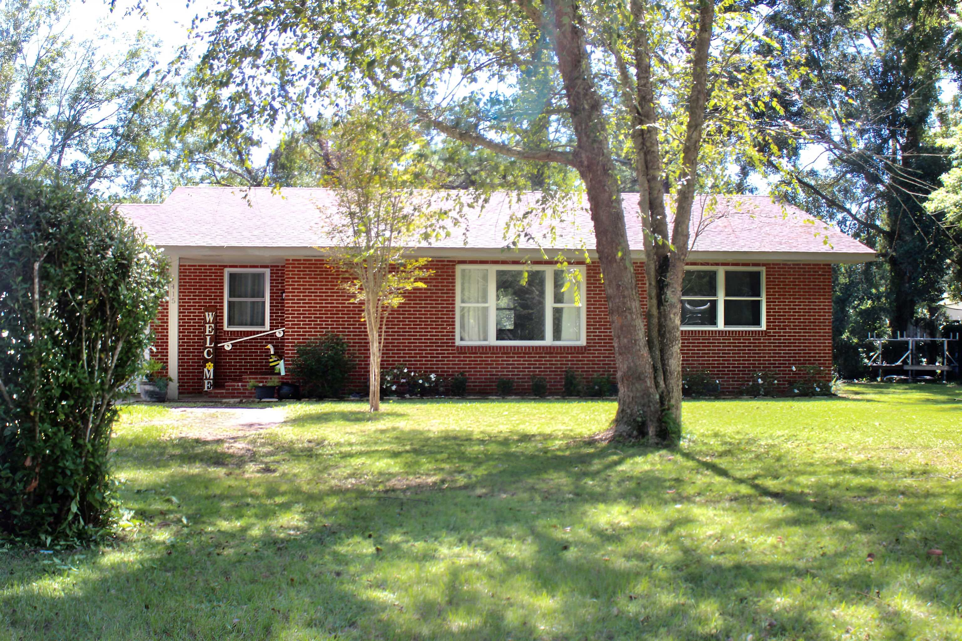 415 West Myrtle Avenue Foley, AL 36535 - Photo 1 of 17