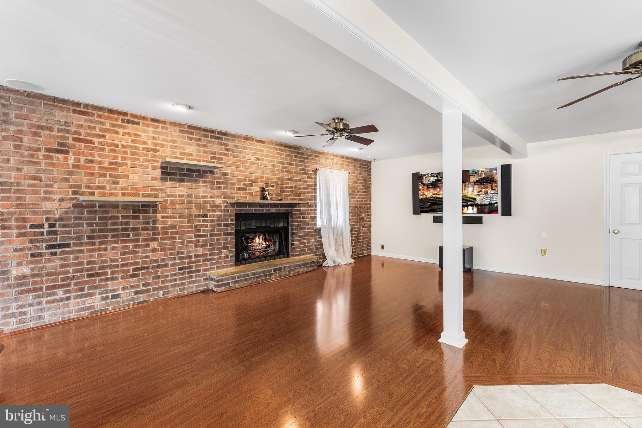 2747 Springhill Road Secane, PA 19018 - Photo 10 of 40 Family room