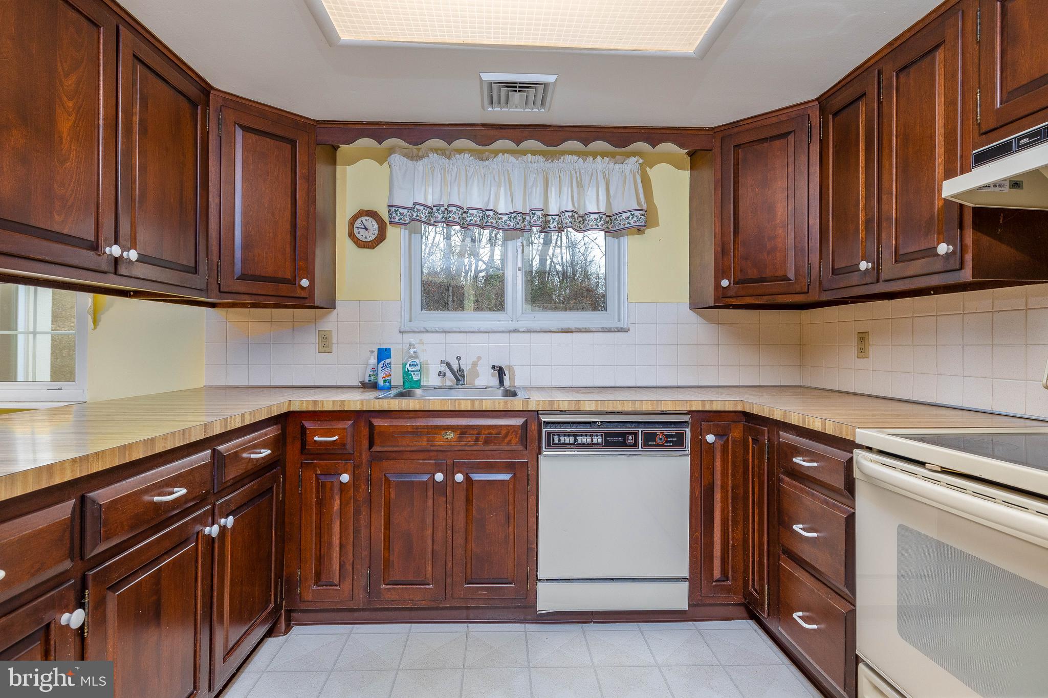 71 Miller Park Road Milford, NJ 08848 - Photo 13 of 28 Gallery Image 13