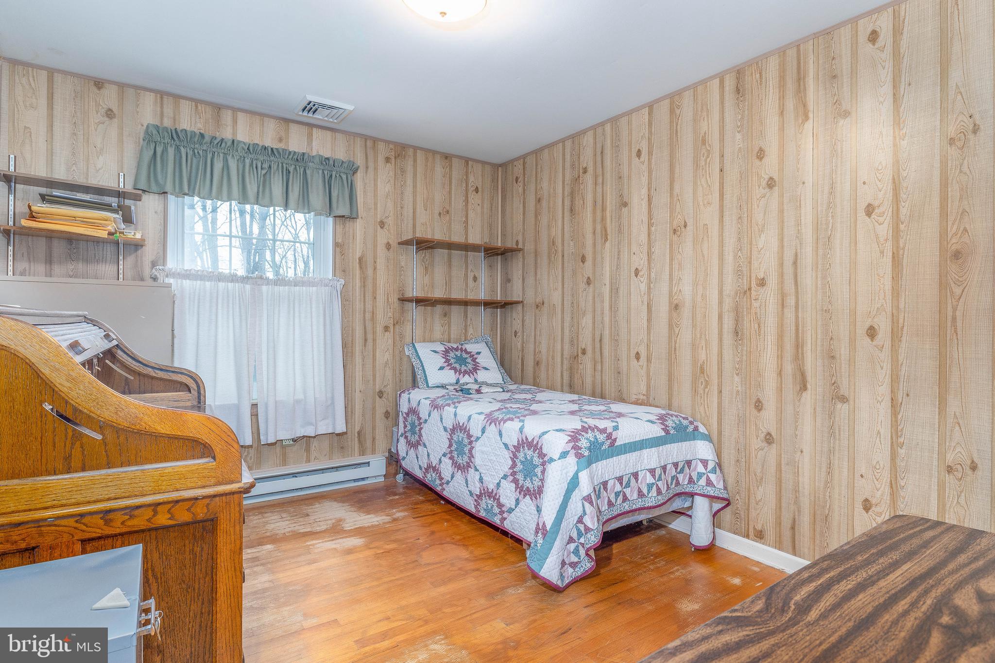 71 Miller Park Road Milford, NJ 08848 - Photo 17 of 28 Gallery Image 17