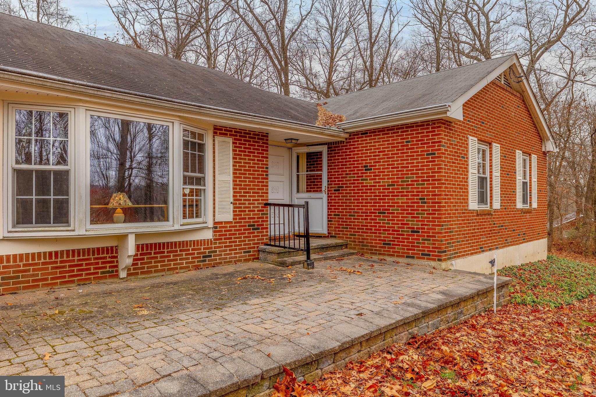 71 Miller Park Road Milford, NJ 08848 - Photo 3 of 28 Gallery Image 3