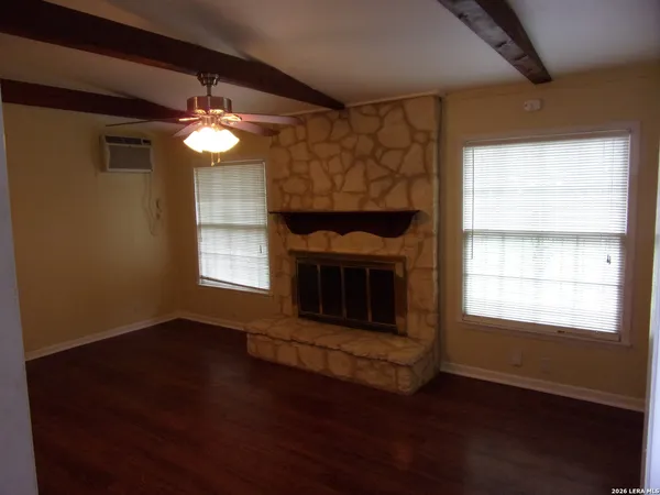 $1,875 | 215 Danville Avenue, San Antonio, TX 78201