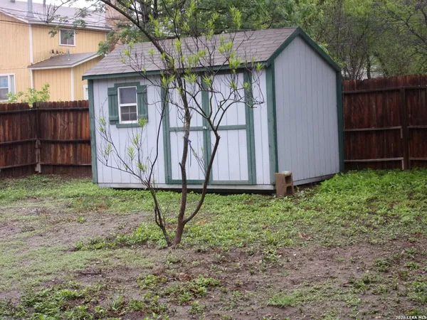 $1,875 | 215 Danville Avenue, San Antonio, TX 78201