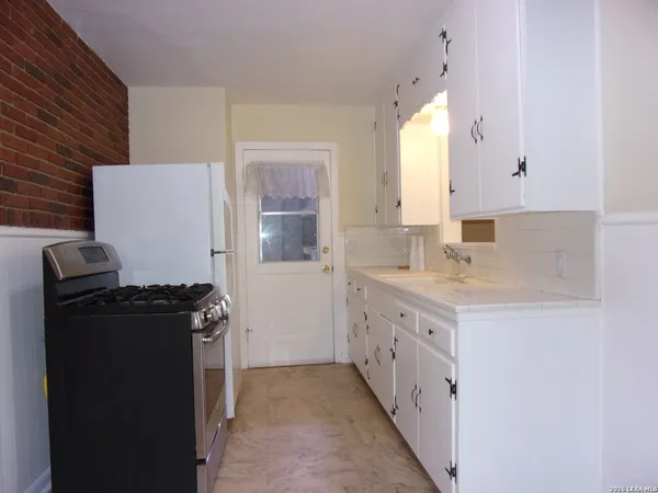 $1,875 | 215 Danville Avenue, San Antonio, TX 78201