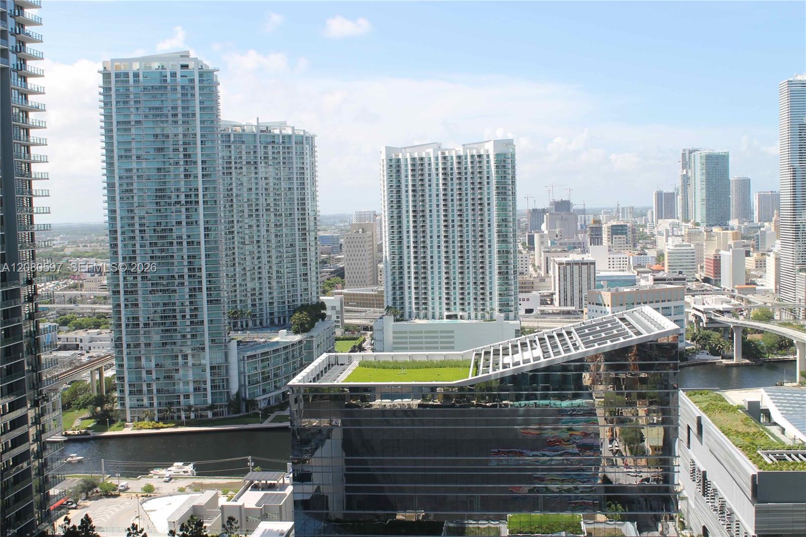 45 Southwest 9th Street, Unit 2809 Miami, FL 33130 - Photo 1 of 39 Gallery Image 1