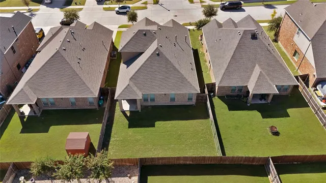 $390,000 | 2121 Corsair Lane, Denton, TX 76210