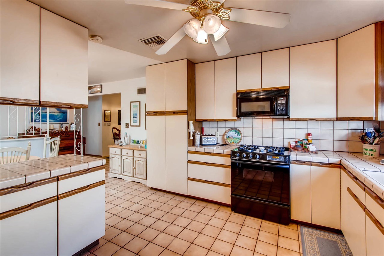 2330 Murray Ridge Road San Diego, CA 92123 - Photo 7 of 25