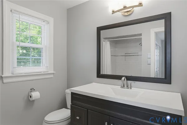 $525,000 | 11628 Wood Bluff Loop, North Chesterfield, VA 23236