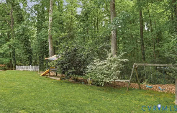 $525,000 | 11628 Wood Bluff Loop, North Chesterfield, VA 23236