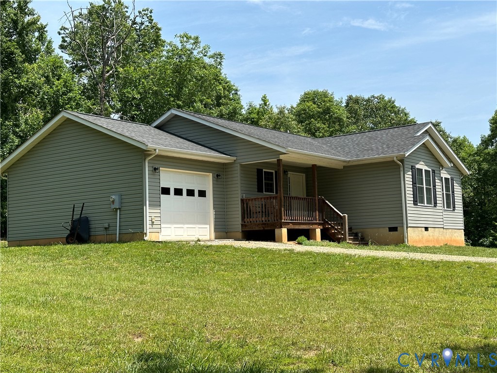 594 Landing Road Farmville, VA 23901 - Photo 2 of 21 a house that has a big yard in front of it