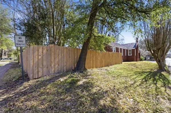 $2,000 | Undisclosed Address, Savannah, GA 31405