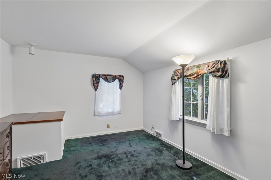 2964 Green Road Shaker Heights, OH 44122 - Photo 14 of 20 Gallery Image 14