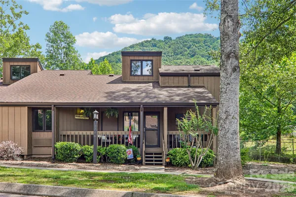 $385,000 | 147 West Lake Drive South, Unit 1206, Lake Lure, NC 28746