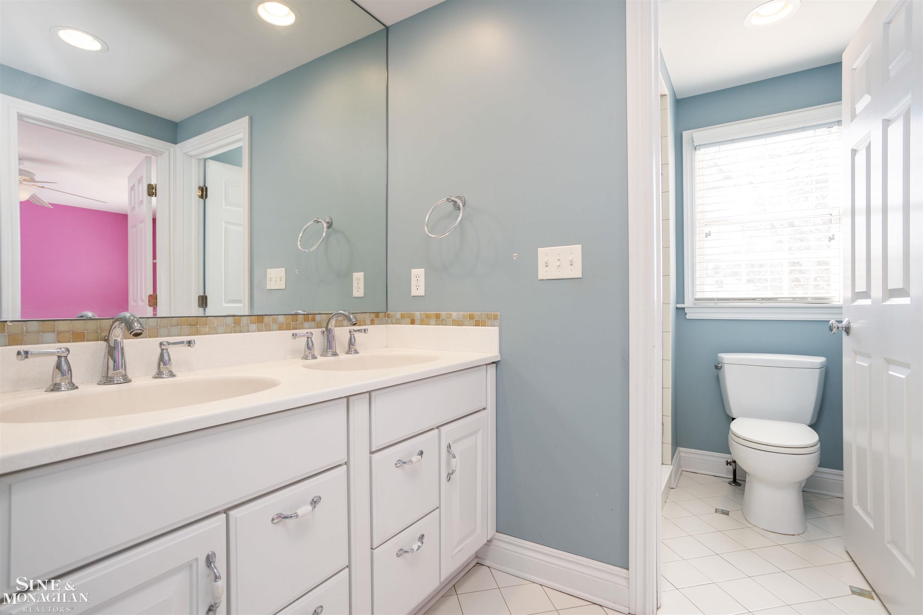 911 Whittier Road Grosse Pointe, MI 48230 - Photo 25 of 57 50166486-8d227951-3ac2-4cce-9a6d-f6f12d209648.JPG