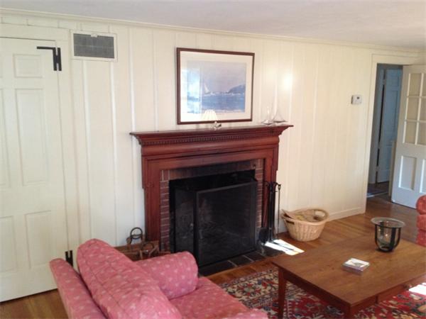 22 Franklin Road Winchester, MA 01890 - Photo 3 of 8