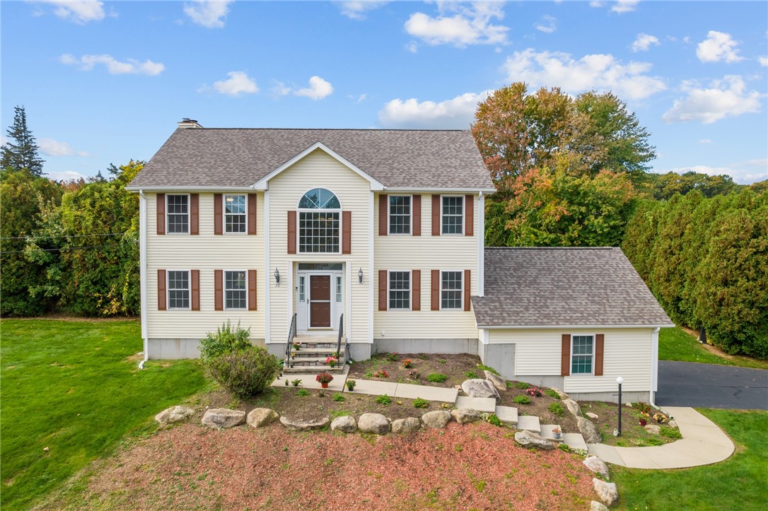 30 Quail Ridge Road Cranston, RI 02921 - Photo 1 of 40 Gallery Image 1