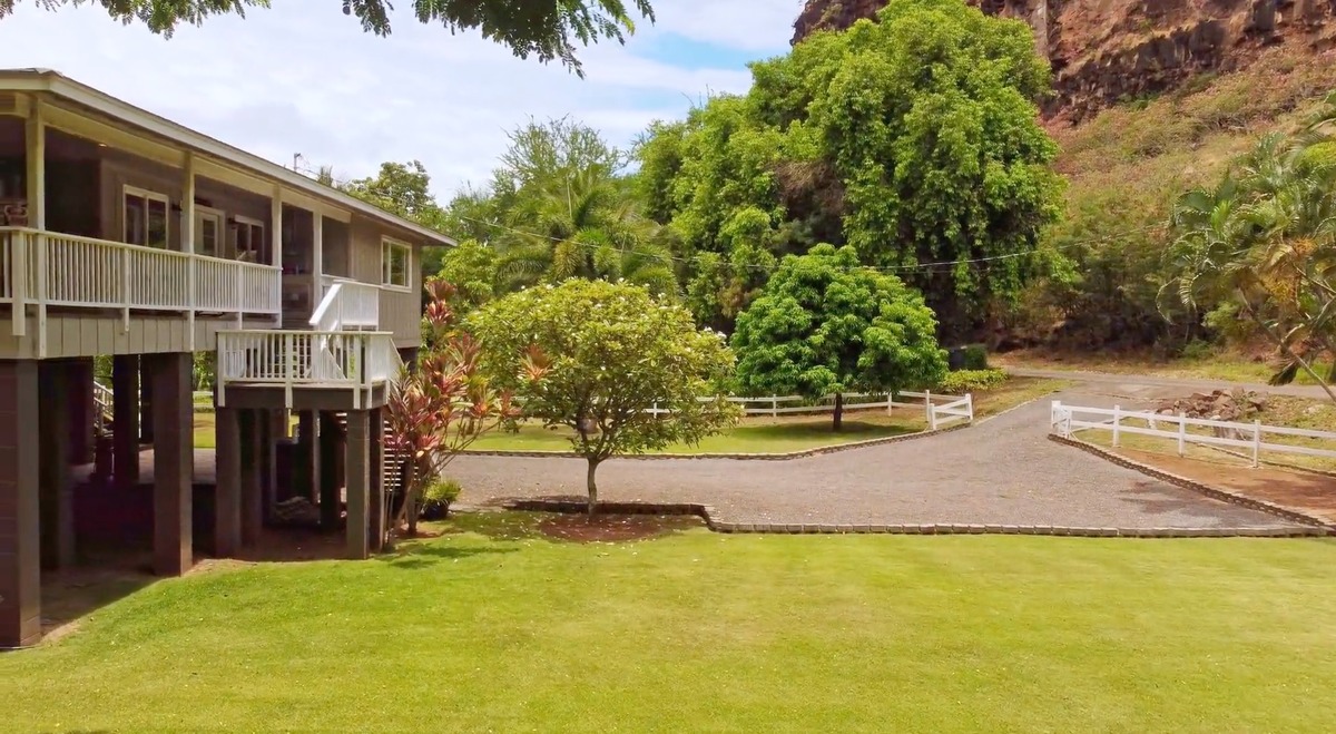 5442 Menehune Road Waimea, HI 96796 - Photo 2 of 30 Gallery Image 2