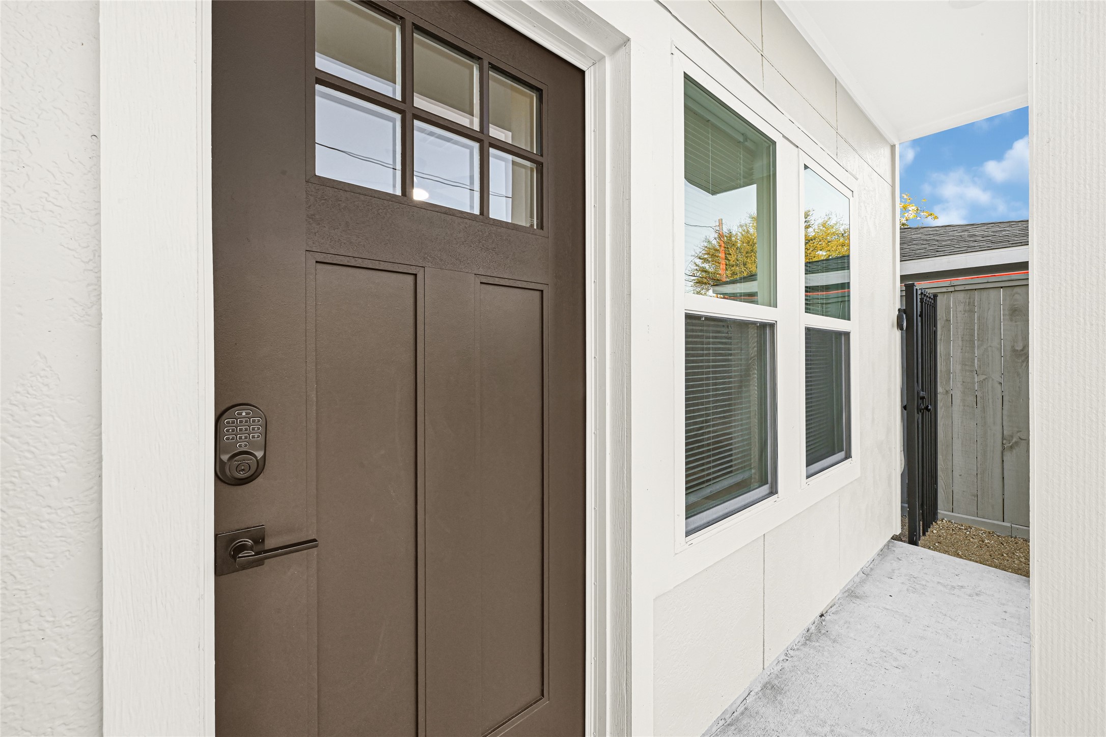 3510 Rebecca Street Houston, TX 77021 - Photo 2 of 28 a view of front door