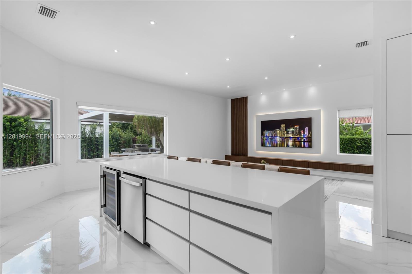 7262 Southwest 120th Avenue Miami, FL 33183 - Photo 13 of 65