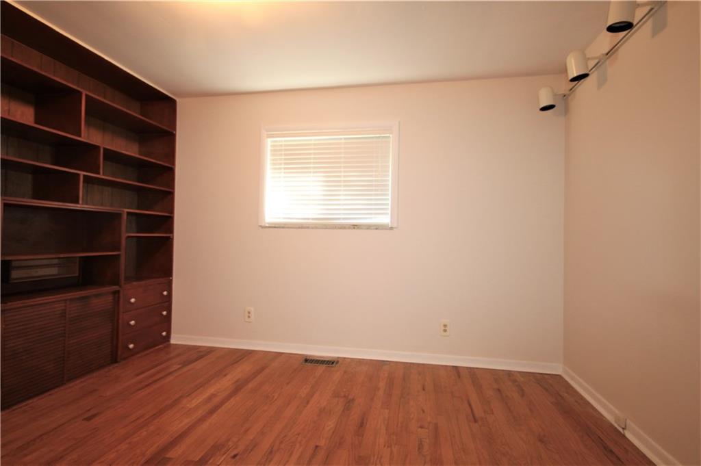 5415 Tincher Road Indianapolis, IN 46221 - Photo 10 of 21 Gallery Image 10