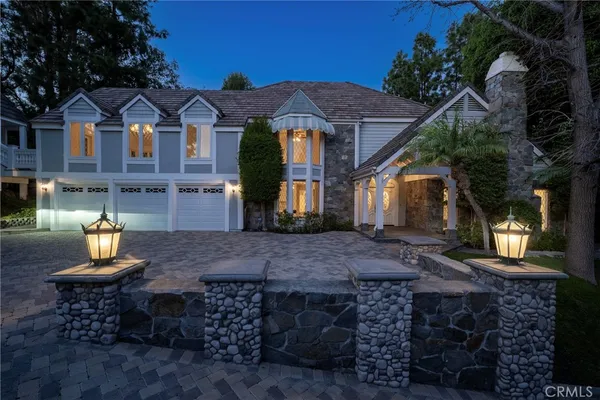 $2,699,000 | 10761 South Crawford Canyon Road, North Tustin, CA 92705