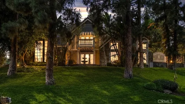 $2,699,000 | 10761 South Crawford Canyon Road, North Tustin, CA 92705