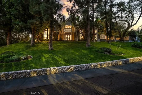 $2,699,000 | 10761 South Crawford Canyon Road, North Tustin, CA 92705
