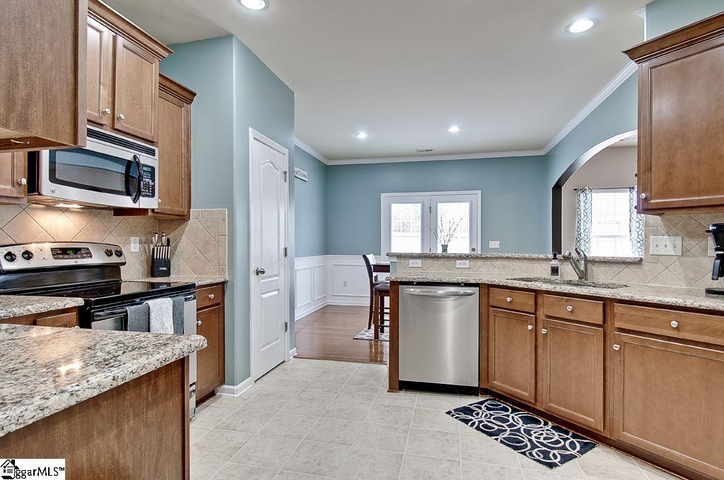 118 Giants Ridge Road Easley, SC 29642 - Photo 10 of 33
