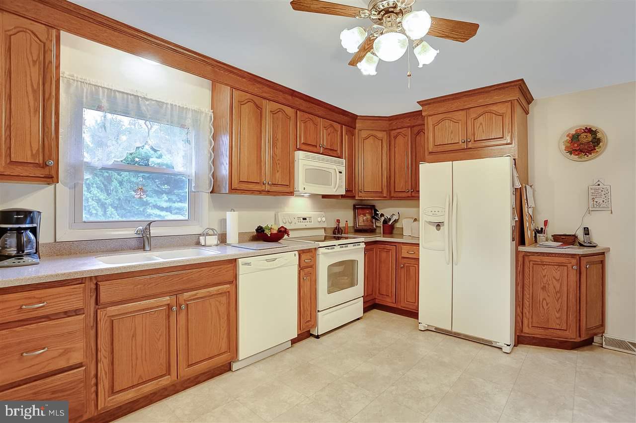502 Spring House Road Camp Hill, PA 17011 - Photo 5 of 25 Gallery Image 5