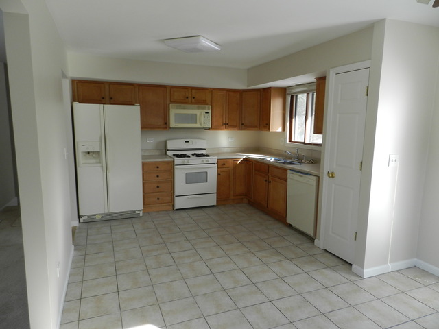 1970 North Fork Circle Elgin, IL 60123 - Photo 6 of 23