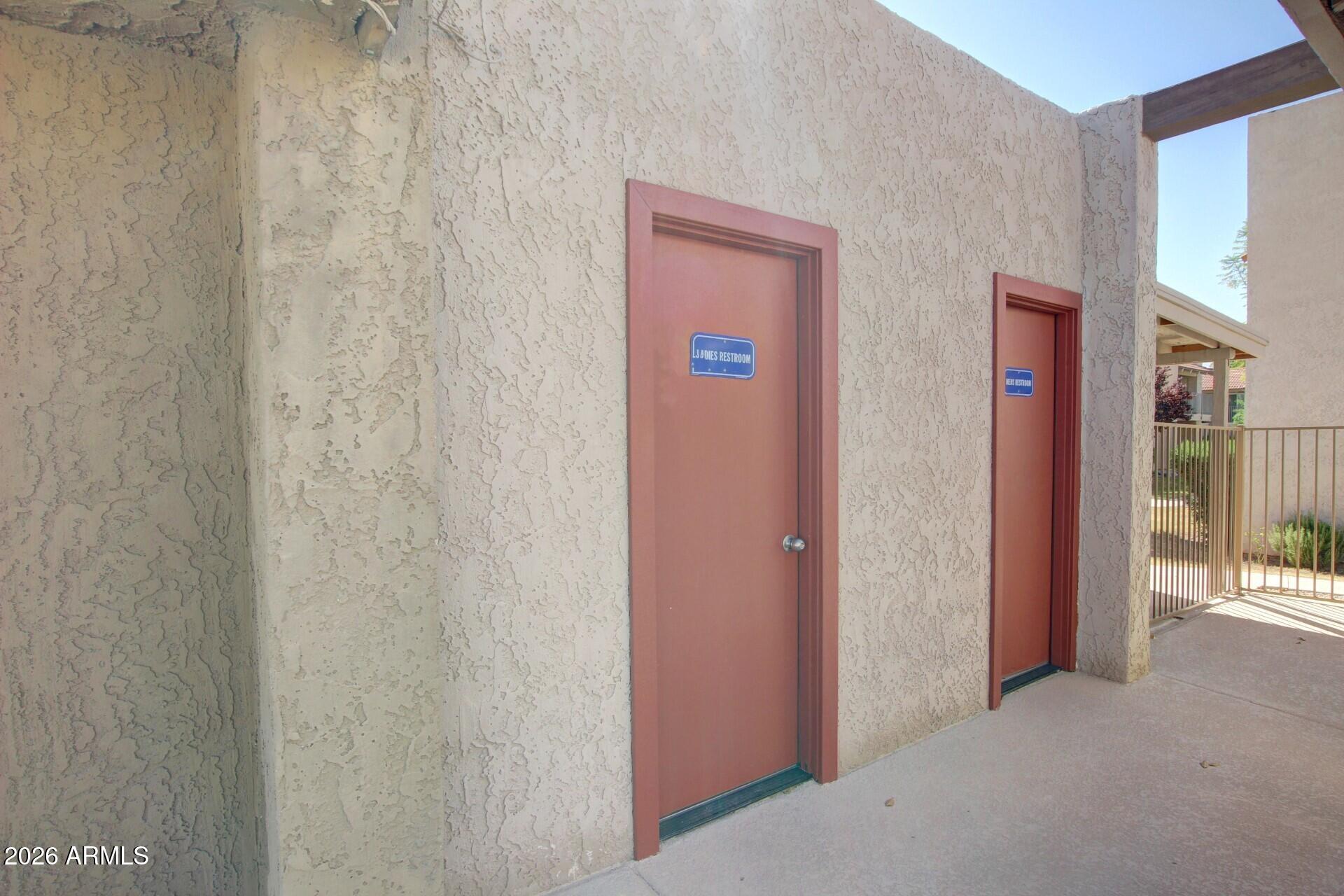 5525 East Thomas Road, Unit M16 Phoenix, AZ 85018 - Photo 32 of 36