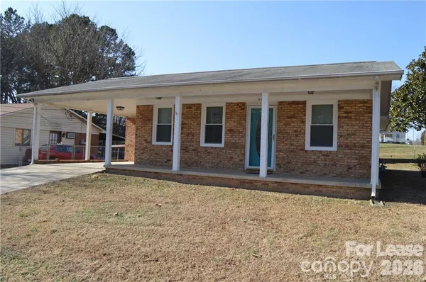 $1,375 | 347 Wilson Street, Statesville, NC 28677
