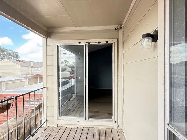 a view of a walk in closet