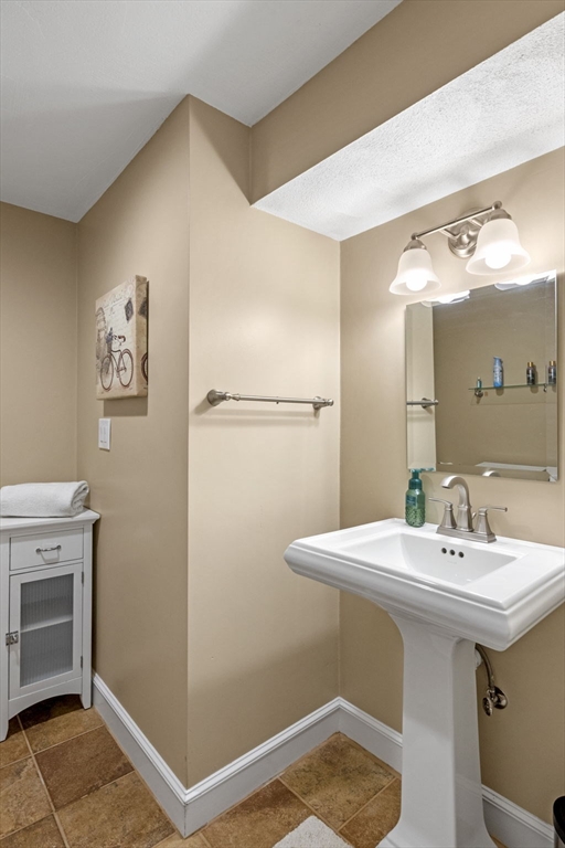 5 James Millen Road North Reading, MA 01864 - Photo 38 of 42 Gallery Image 38