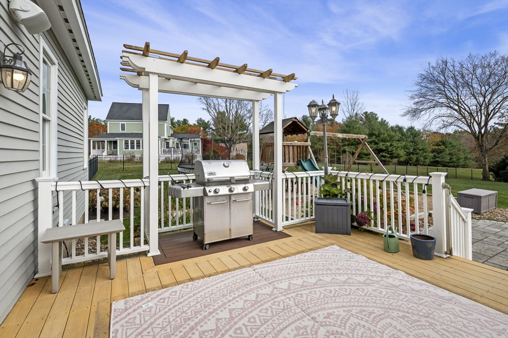 5 James Millen Road North Reading, MA 01864 - Photo 6 of 42 Gallery Image 6