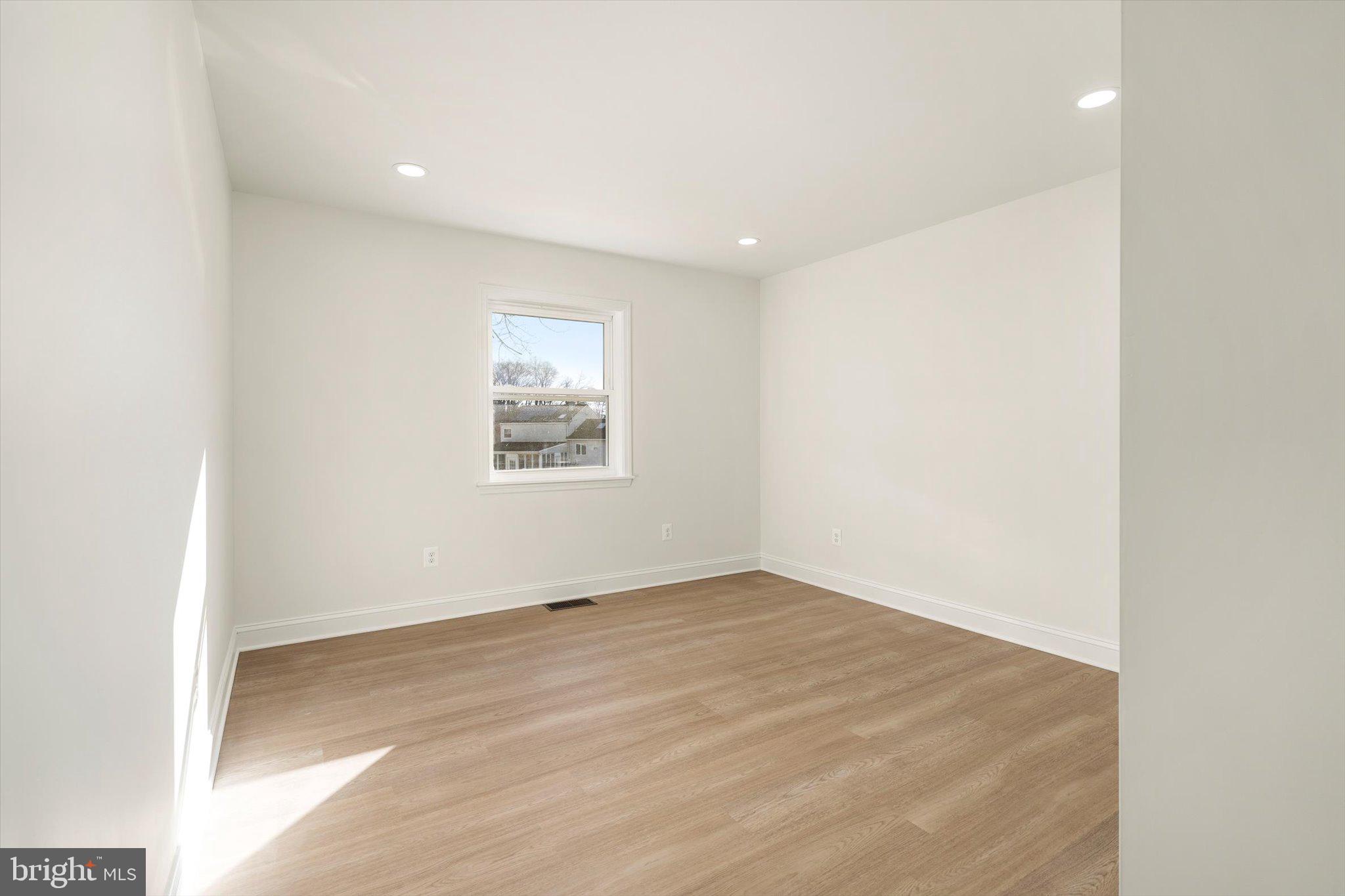 44 Hempstead Road Hamilton, NJ 08610 - Photo 14 of 50