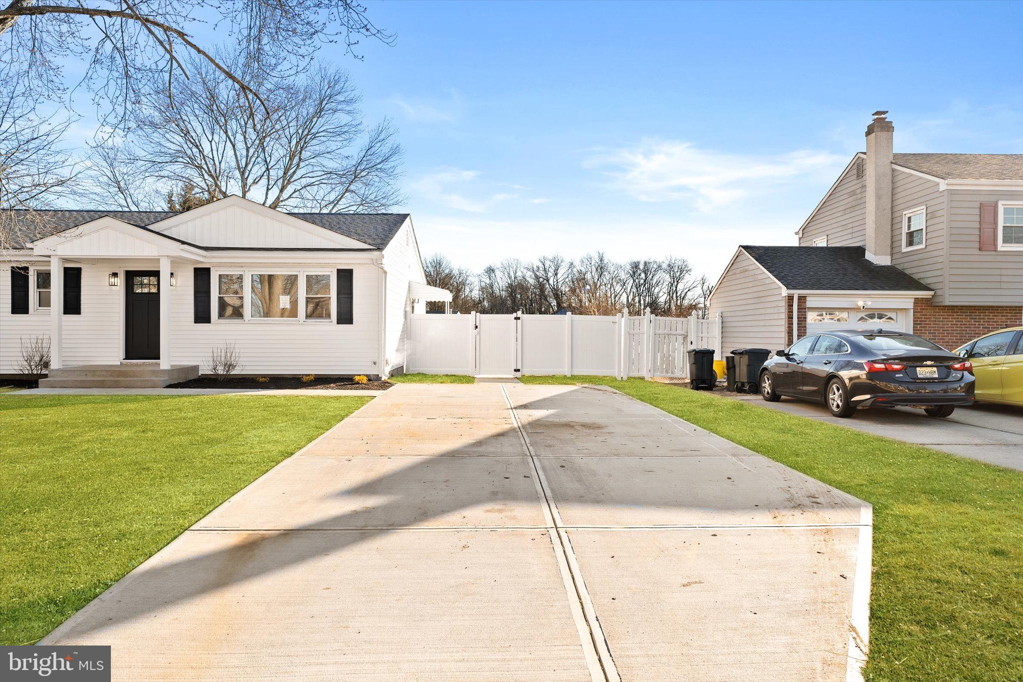 44 Hempstead Road Hamilton, NJ 08610 - Photo 3 of 50