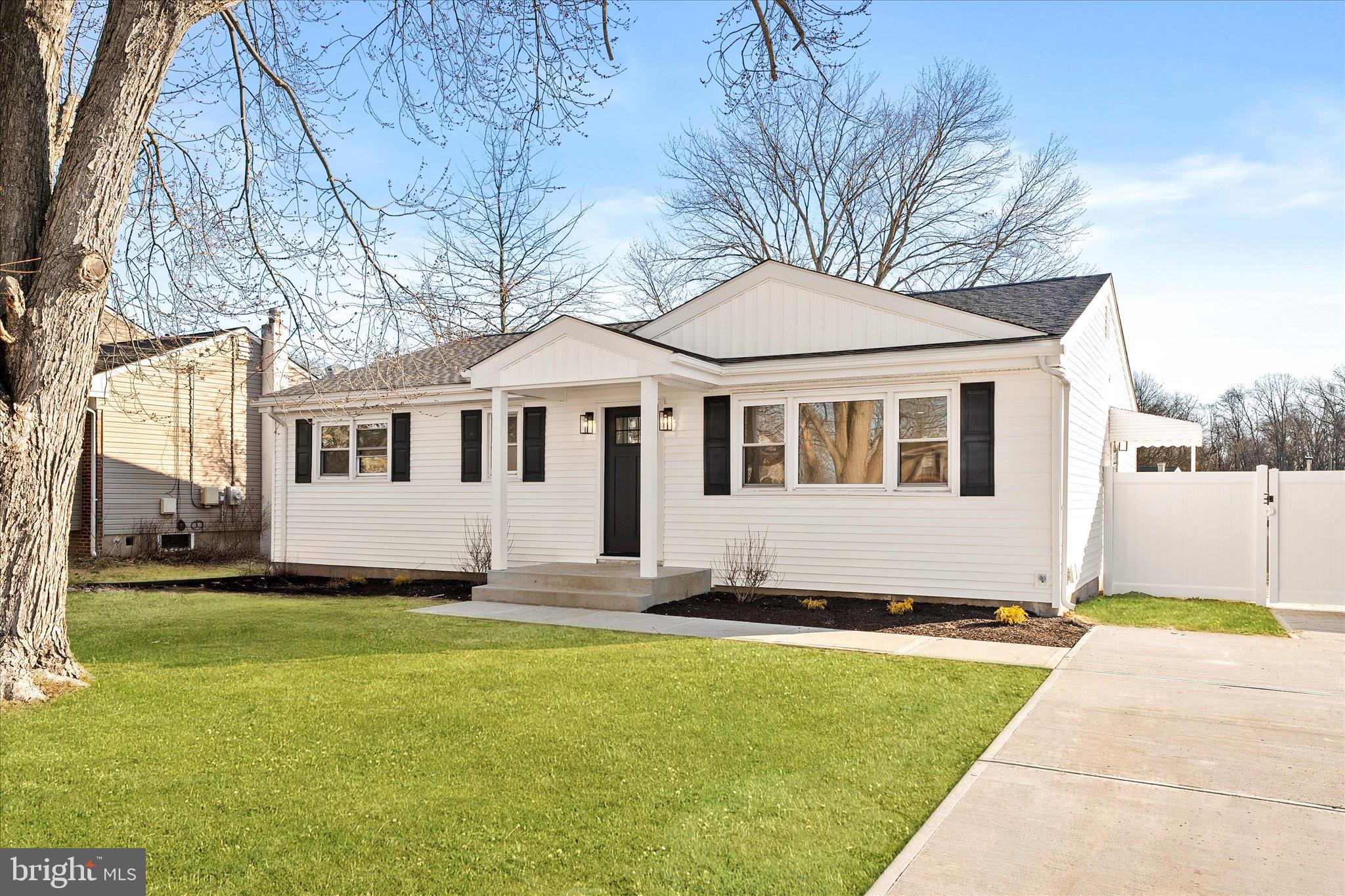 44 Hempstead Road Hamilton, NJ 08610 - Photo 4 of 50