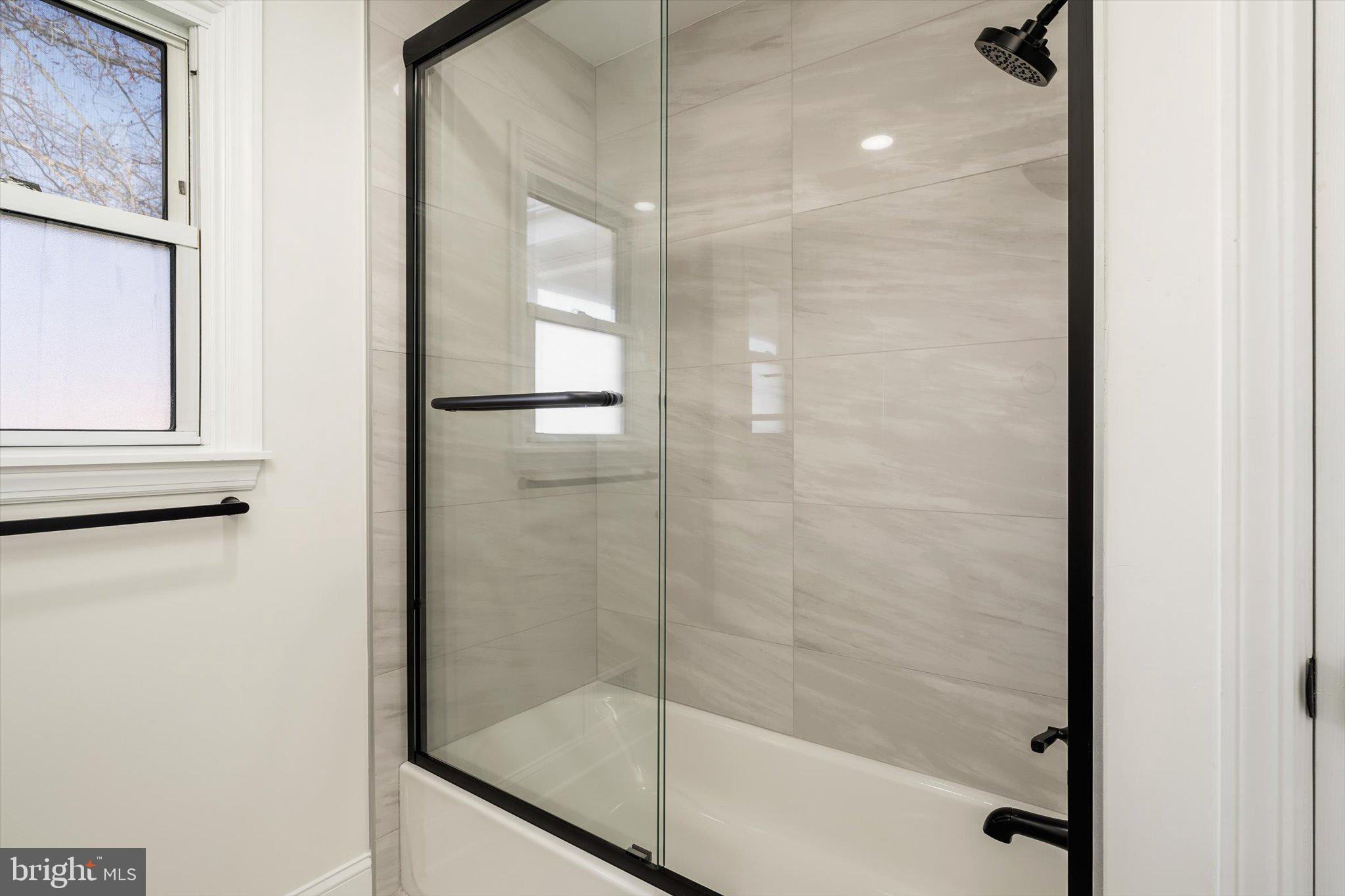 44 Hempstead Road Hamilton, NJ 08610 - Photo 7 of 50