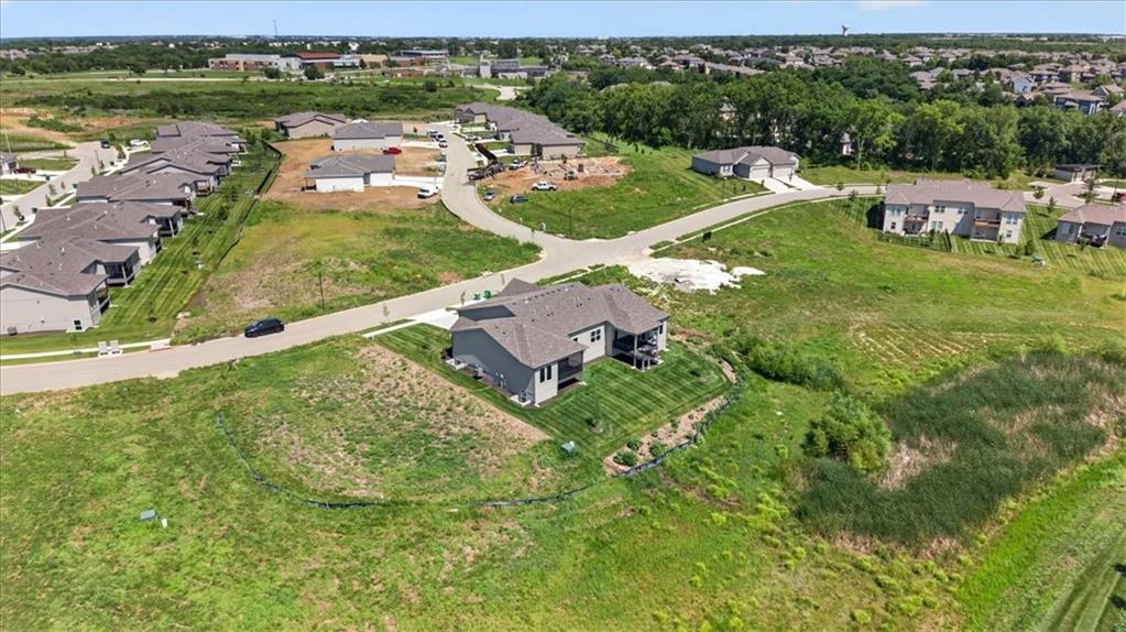 9468 Shady Bend Road Lenexa, KS 66227 - Photo 52 of 58