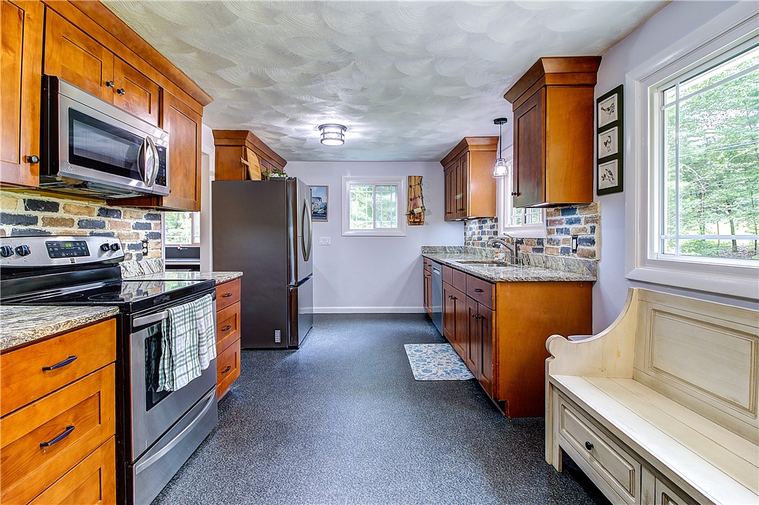 120 Stone Dam Road Glocester, RI 02857 - Photo 3 of 11