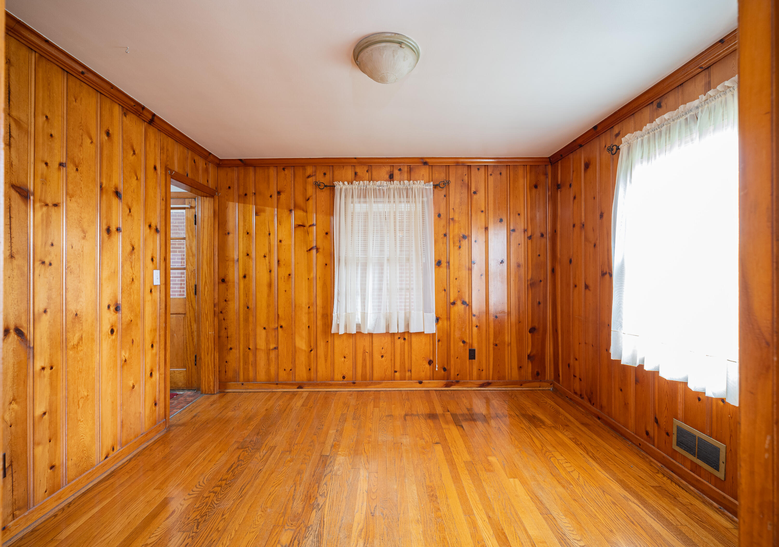 8254 Roanoke Road Fincastle, VA 24090 - Photo 4 of 15 Hardwood Floors -Dining Room