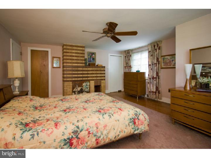 1703 Almshouse Road Jamison, PA 18929 - Photo 12 of 25 Gallery Image 12