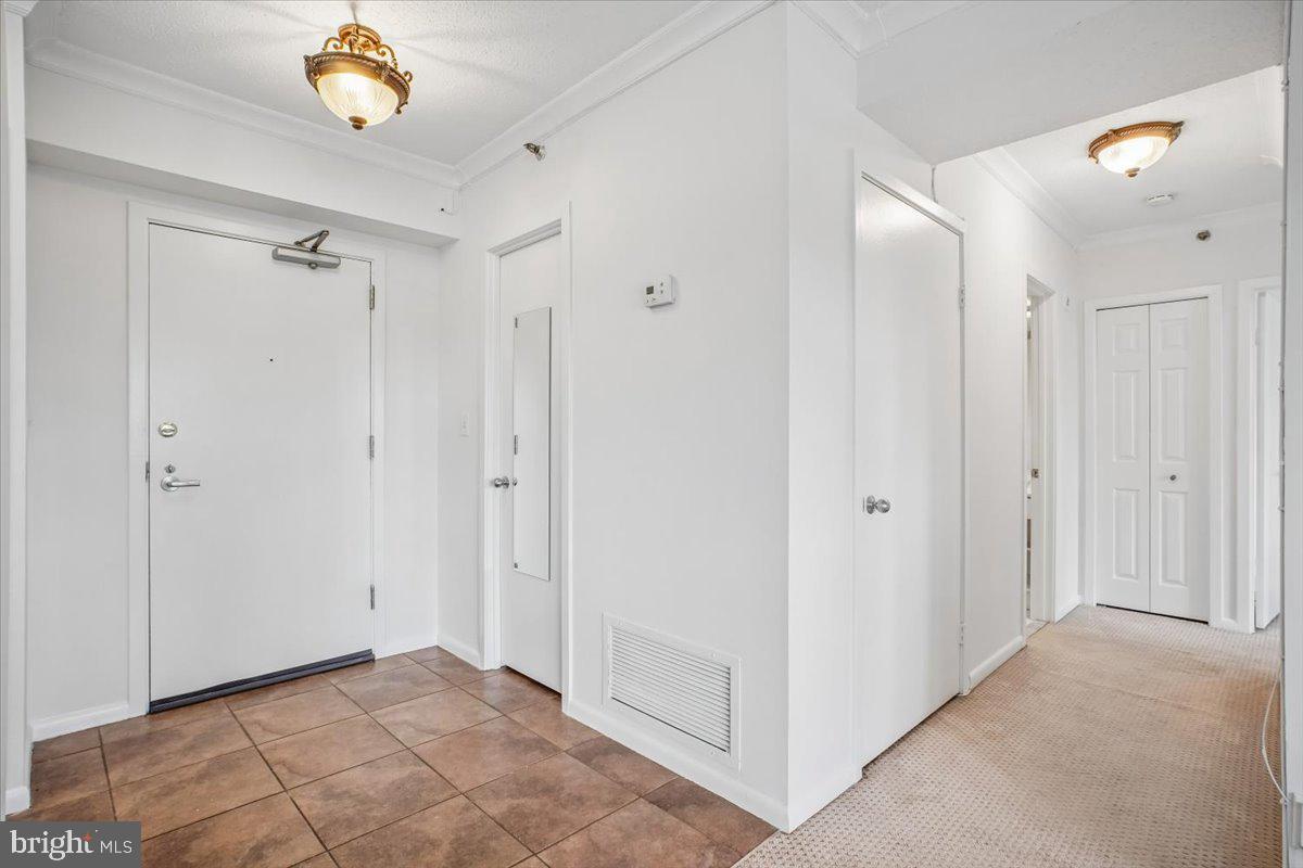 5501 Seminary Road, Unit 106S Falls Church, VA 22041 - Photo 22 of 59 Bright and inviting entryway space.